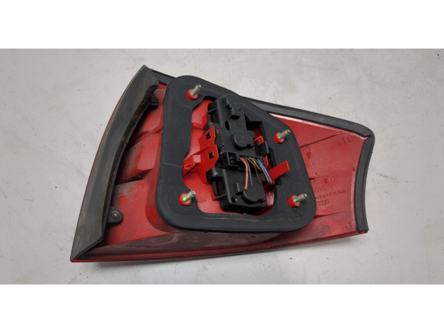 Задний фонарь        Audi A6 (C5) 1997-2004 