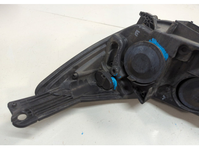 Фара передняя  Ford Focus 3 2011-2015 правая 