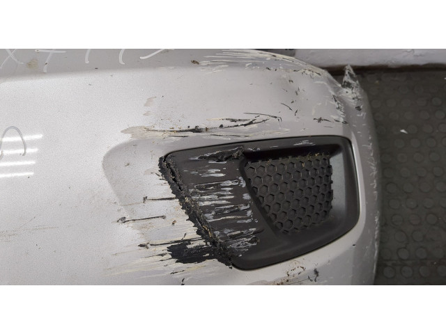 Решетка радиатора  KIA Carens 2006-2012          