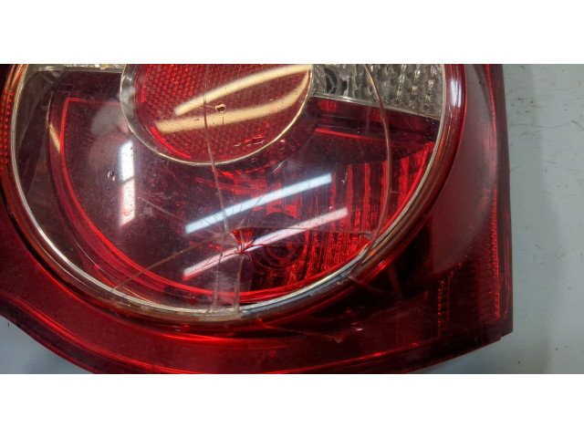 Задний фонарь          