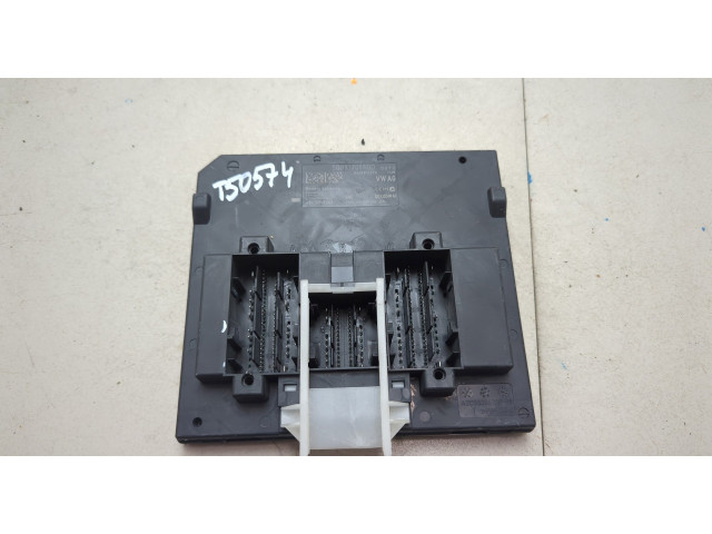 Блок комфорта Audi A3 (8V) 2012-2020 5Q0937084DD