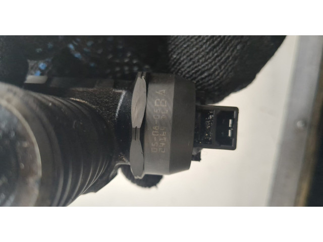 Форсунка топливная Volkswagen Caddy 2004-2015 038130073BN, 038130079TX