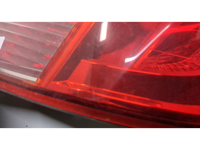 Задний фонарь          