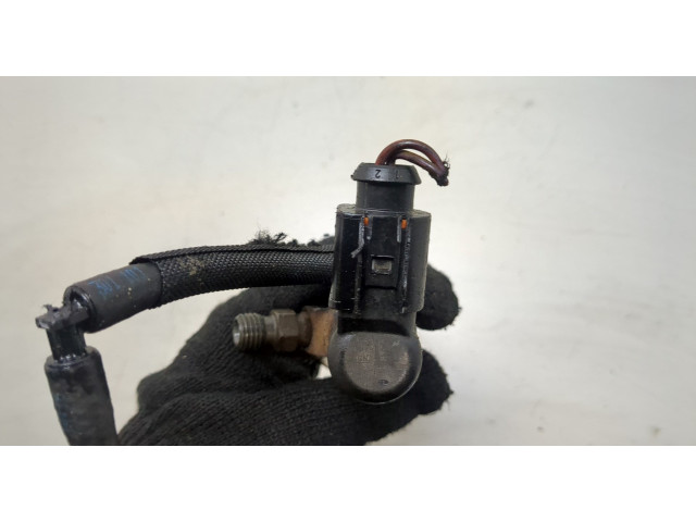 Форсунка топливная Volkswagen Golf Plus 03L130277S