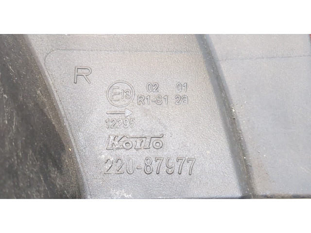 Задний фонарь 8330A278