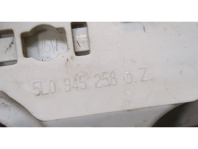 Задний фонарь     5L0945096, 5L0945112     