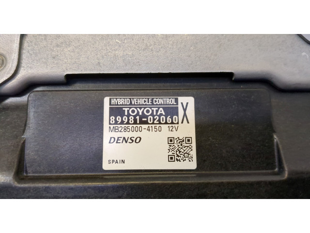 Блок комфорта  Toyota Auris E18 2012-      8998102060, 2850004150  