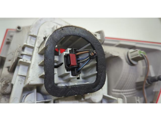 Задний фонарь