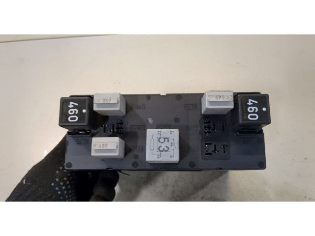 Блок предохранителей  Volkswagen Passat 6 2005-2010         