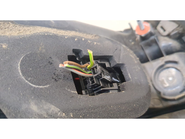 Задний фонарь          