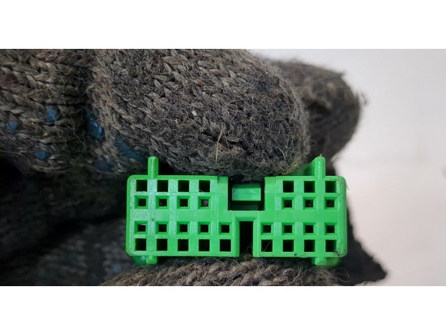 Зеркало боковое  Volvo XC60 2008-2017  левое           31298484