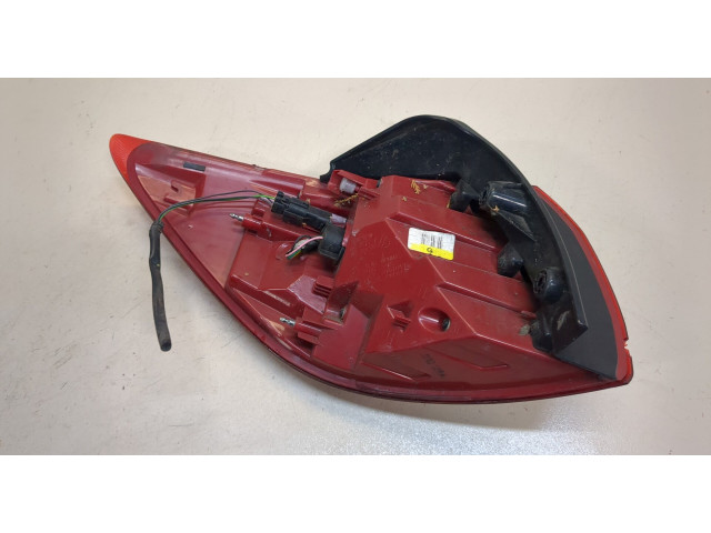 Задний фонарь          