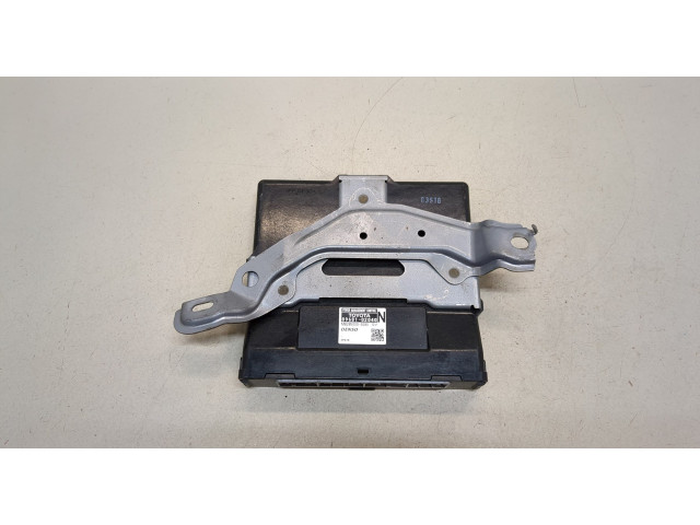 Блок комфорта  Toyota Auris E18 2012-      8968102040  