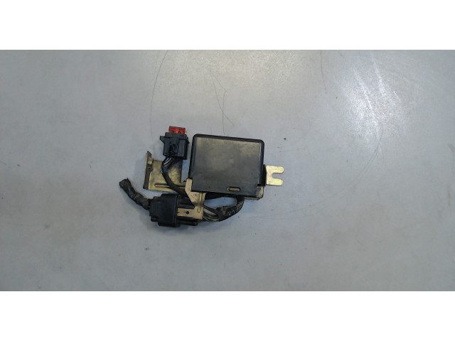 Блок реле Mitsubishi Montero Sport / Pajero Sport 1996-2008 3