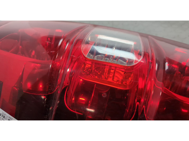 Задний фонарь