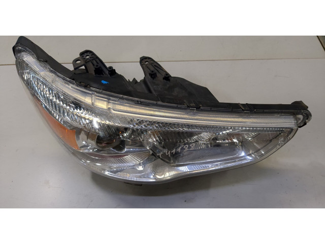 Фара передняя Mitsubishi ASX правая