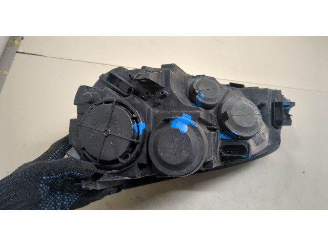 Фара передняя  Volkswagen Golf 7 2012-2020 правая 