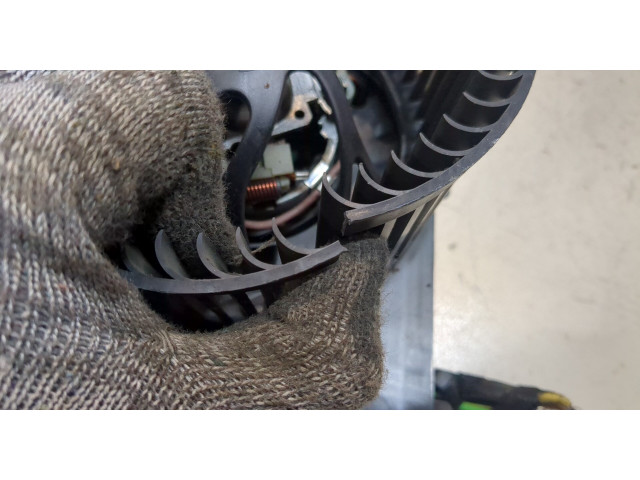 Моторчик печки Volkswagen Golf 4 1997-2005