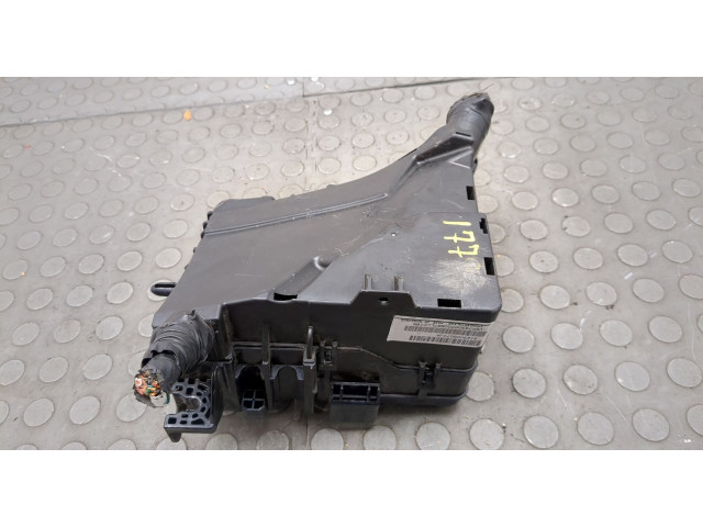 Блок реле  KIA Optima 4 2012-2020         