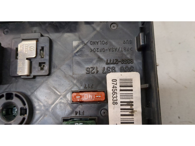 Блок предохранителей  Volkswagen Passat 6 2005-2010      3C0937125   
