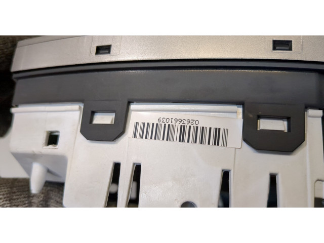 Панель приборов Volkswagen Phaeton 2002-2010