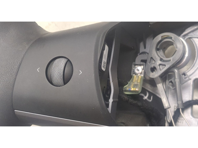 Руль Tesla Model 3