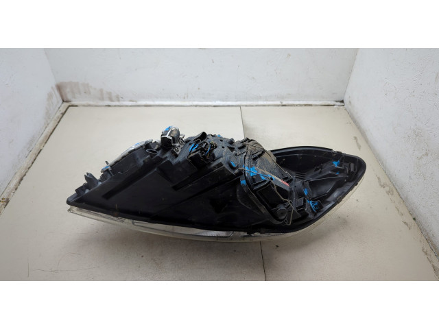 Фара передняя Volvo C70 2006-2009 правая