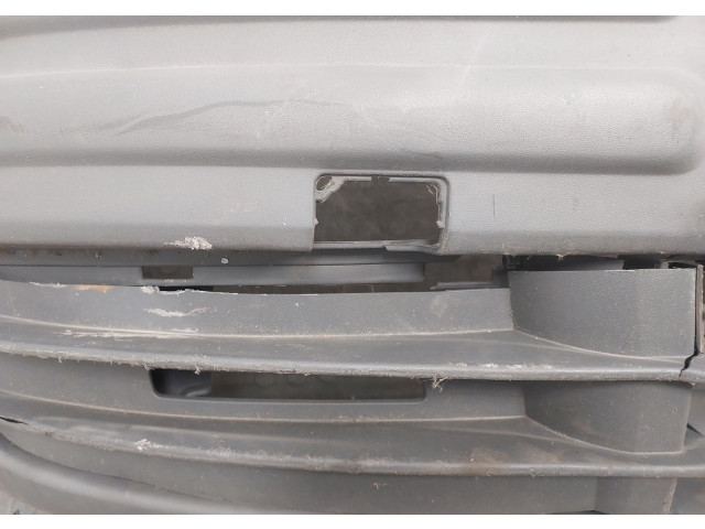 Бампер Volkswagen Caddy 2004-2015 передний