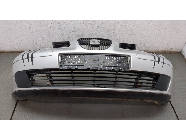 Бампер  Seat Cordoba 2 2003-2006 передний   