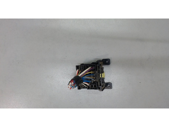 Блок предохранителей Ford Ranger 2006-2012 1448135 2.5