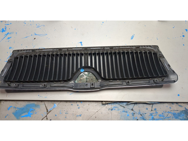 Решетка радиатора  Skoda Octavia (A5) 2004-2013          1Z0853668, 1Z0853661, 3U0853621B