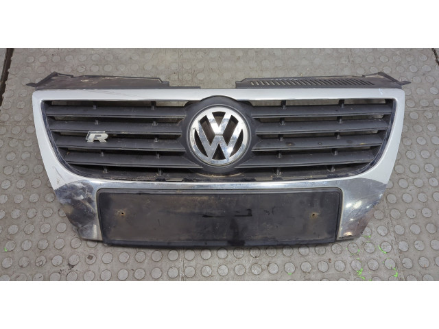 Решетка радиатора Volkswagen Passat 6 2005-2010 3C0853651AD