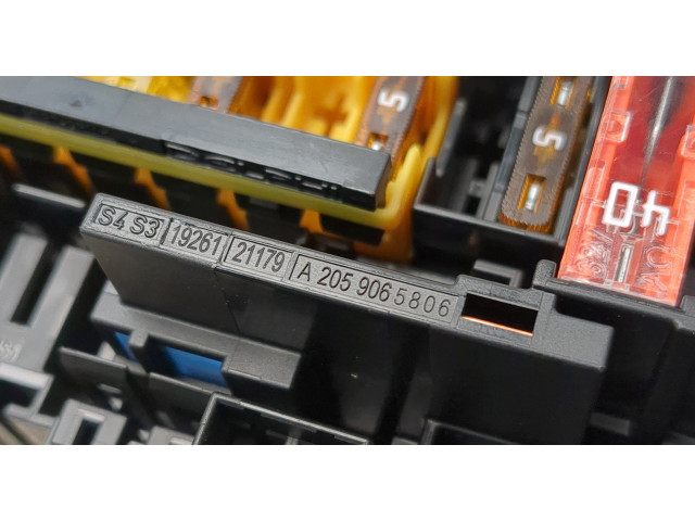 Блок предохранителей  Mercedes GLC X253 2015-2022         