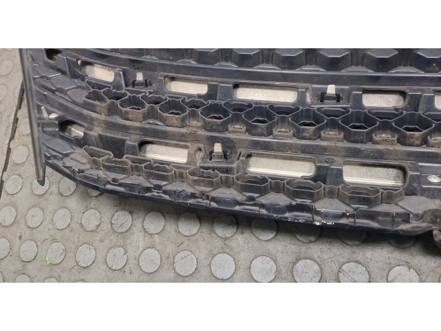 Решетка радиатора  Mitsubishi Eclipse Cross 2017-          7450B256