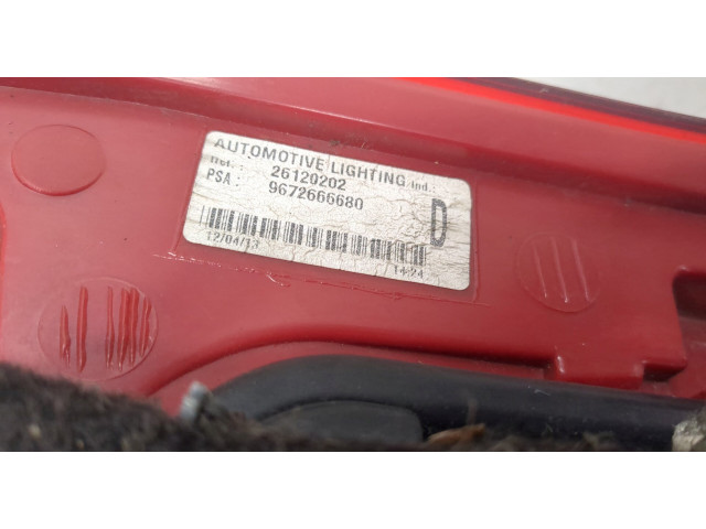 Задний фонарь        Peugeot 5008 2009-2016 