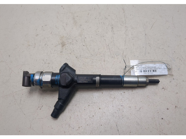 Форсунка топливная  Nissan Pathfinder 2004-2014    16600EC00A     