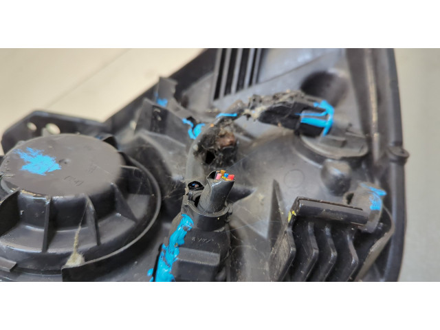 Фара передняя  KIA Rio 2005-2011 правая 