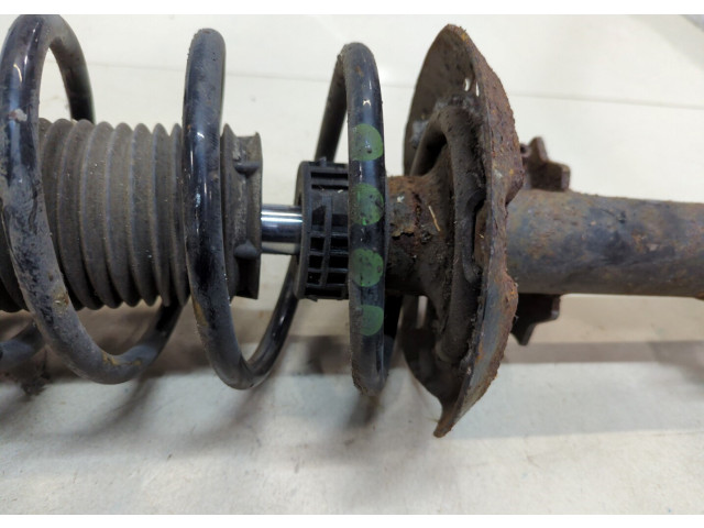 Стойка амортизатора  Mercedes E W212 2009-2013      