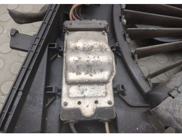 Вентилятор радиатора  Mercedes C W204 2006-2015           