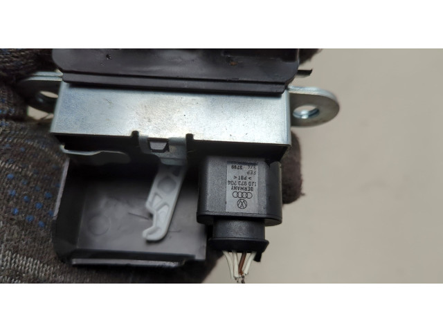 Замок багажника Volkswagen Golf Plus