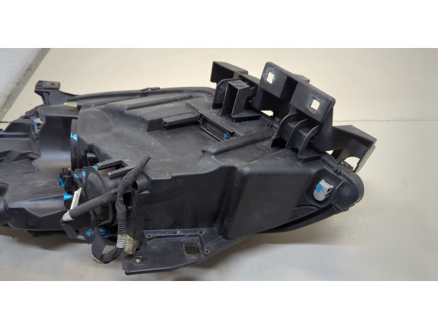 Фара передняя Renault Scenic 2009-2012 правая