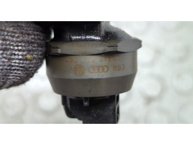 Форсунка топливная  Seat Leon 2 2005-2012    038130073BN     