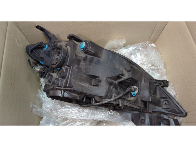 Фара передняя Honda FRV левая