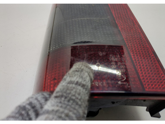 Задний фонарь 6350J0