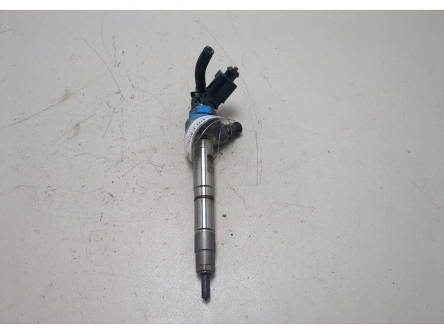 Форсунка топливная  Skoda SuperB 2015-2025    04L130277AD     