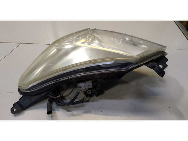 Фара передняя  Toyota Urban Cruiser левая 