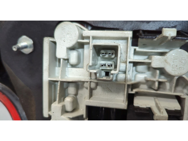 Задний фонарь          