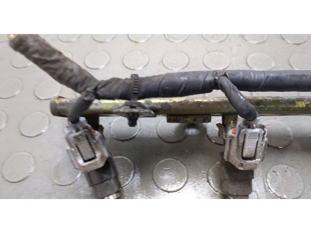 Форсунка топливная  Nissan X-Trail (T30) 2001-2007    16600AE061, 16600AE062, 175208H301     