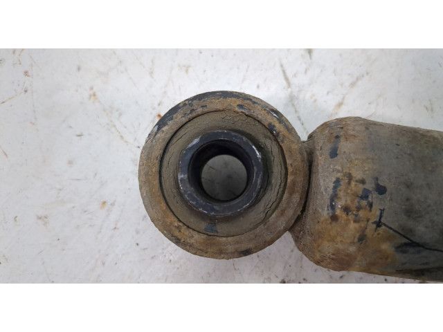 Стойка амортизатора Mitsubishi Montero Sport / Pajero Sport 1996-2008