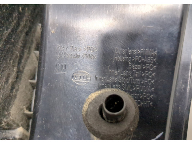 Задний фонарь 84379498